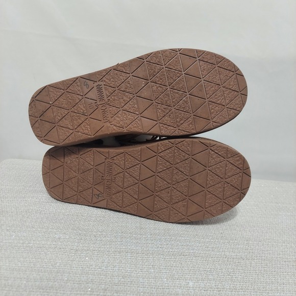 Minnetonka Sheepskin Suede Boots Wrap Laces Tan Women's Size 10 - Picture 7 of 8